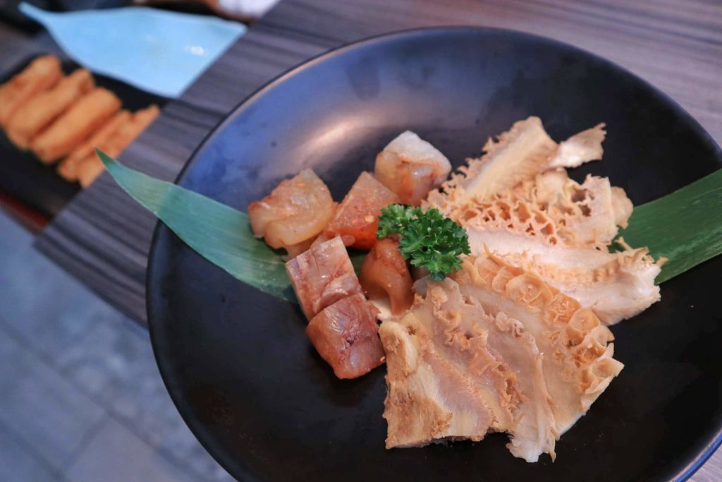 台北中山火鍋 | 青花驕麻辣火鍋，九葉青花椒麻、香、辣風味 /王品 @女子的休假計劃