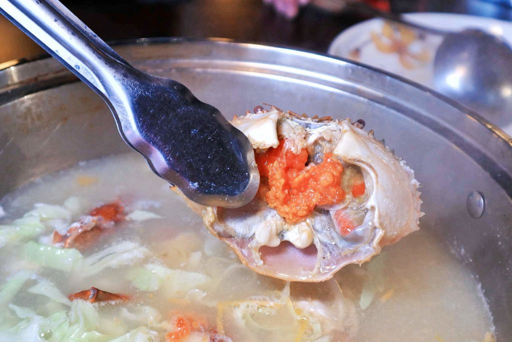 蒸翻天海鮮蒸氣火鍋餐廳，超霸氣威猛海鮮塔/林口美食【林口海鮮餐廳】 @女子的休假計劃