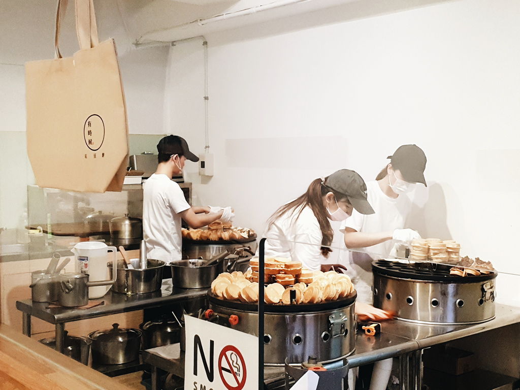 【台北南京三民站】有時候紅豆餅，文青店面爆漿雙餡車輪餅 /民生社區 @女子的休假計劃