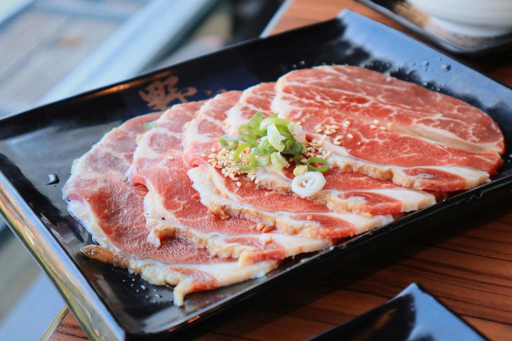 【桃園燒肉吃到飽】極野宴燒肉專門店-平日限定399吃到飽，桃園愛買旗艦店/2021菜單 @女子的休假計劃