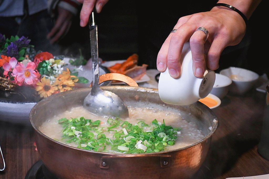 【新北蘆洲火鍋】銅花精緻涮涮鍋：精緻奢侈豪華饗宴，今晚一銅來吃鍋！ @女子的休假計劃